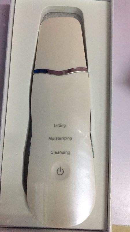 2019 New Hot Cheap Portable ultrasonic facial skin scrubber machine home use